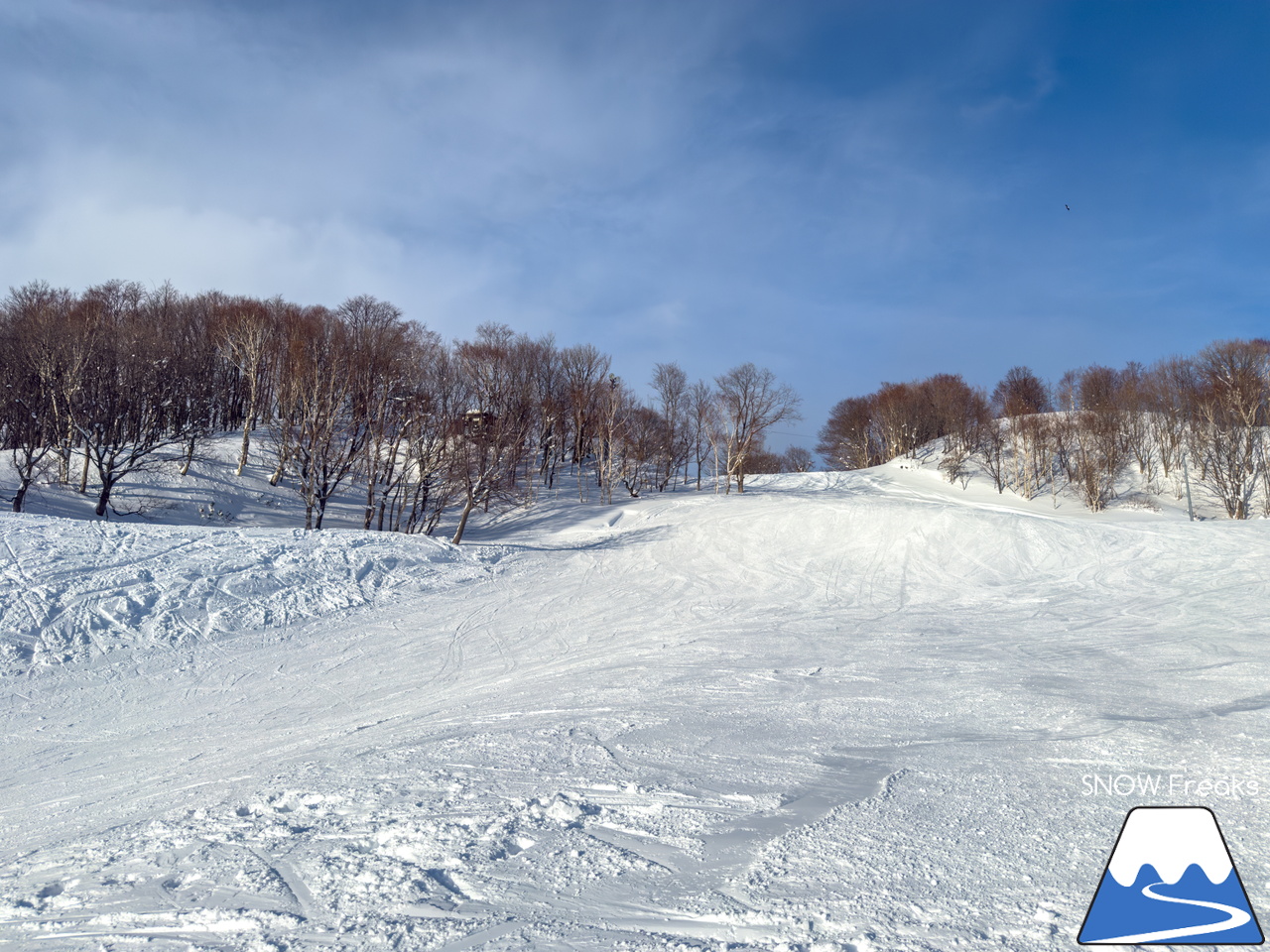 小平町望洋台スキー場｜晴れた日の午後。夕景を眺めながら、まったり滑るのが最高なローカルゲレンデ。